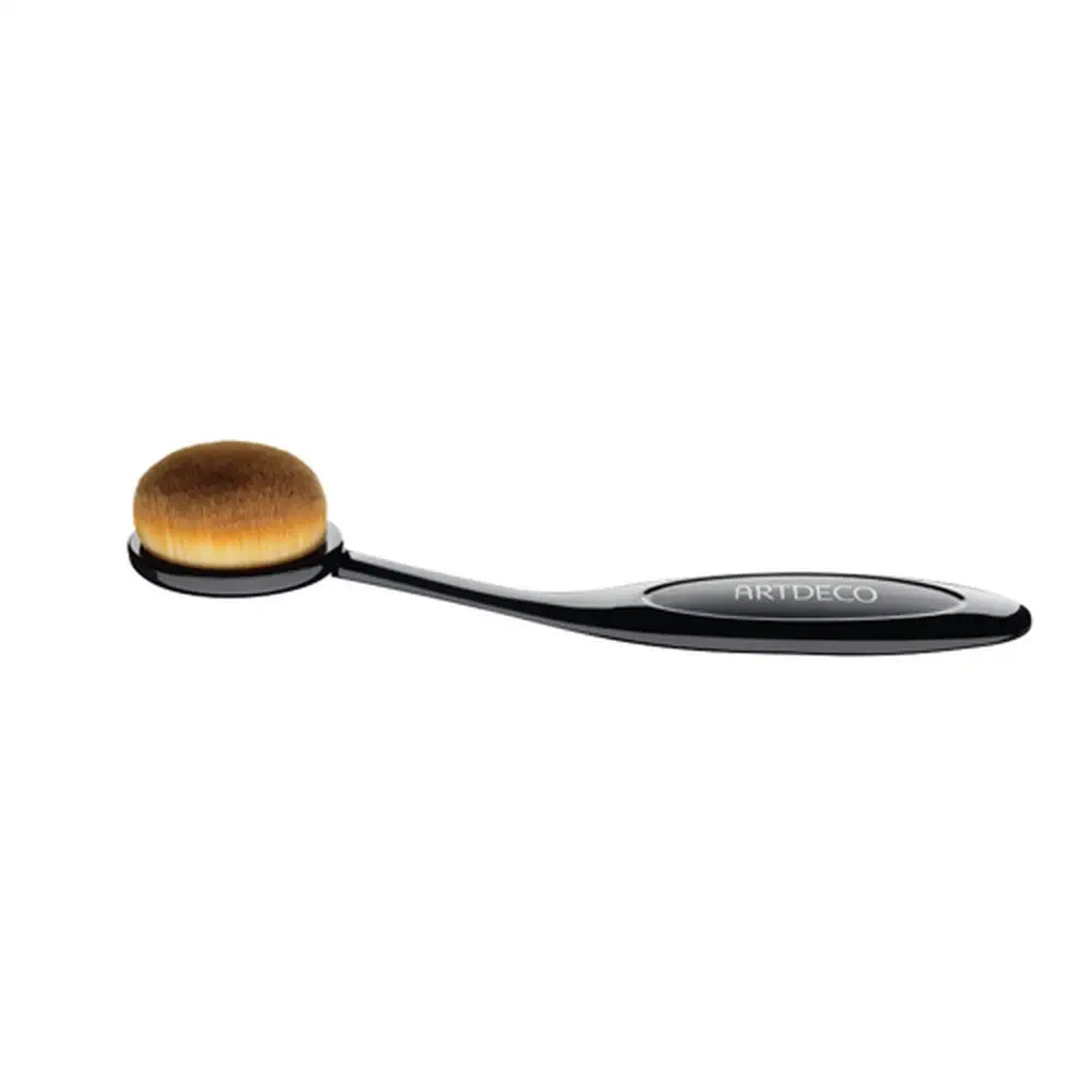 Brushes Artdeco - Medium Oval Brush Premium Quality by Artdeco
