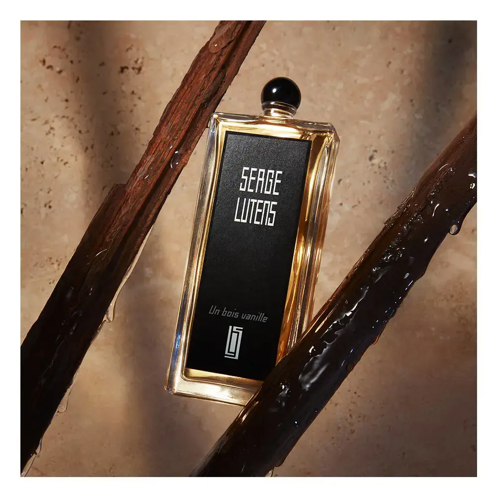Collection Noire - Un Bois Vanille Eau De Parfum Spray by Serge Lutens