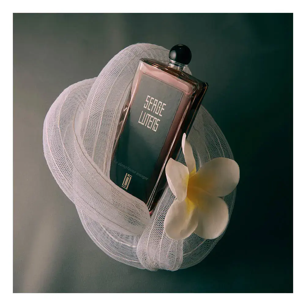 Collection Noire - La Dompteuse Encagée Eau De Parfum Spray by Serge Lutens