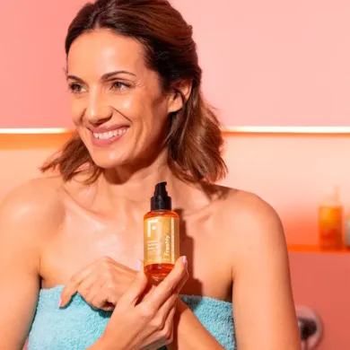 Corporal Freshly Cosmetics - Golden Radiance Body Oil by Freshly Cosmetics