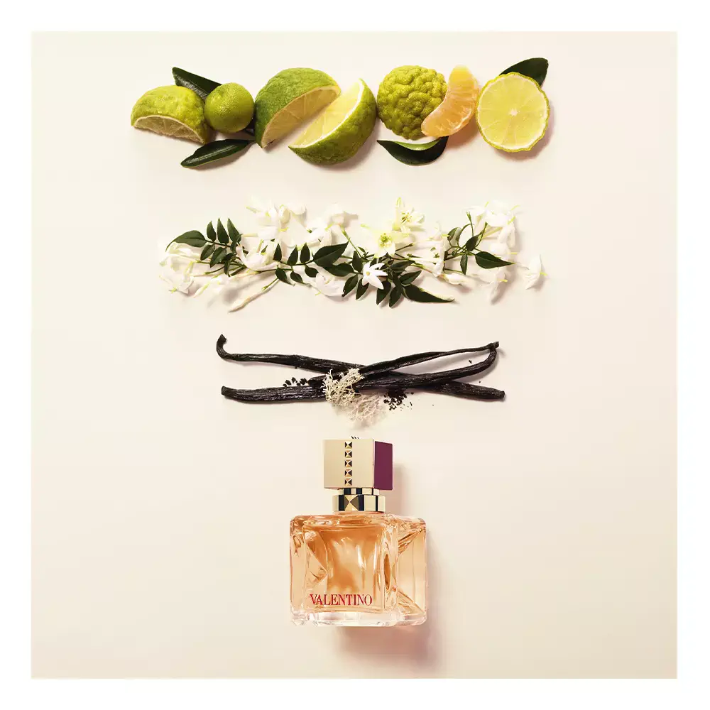Voce Viva Intense Eau De Parfum Spray by Valentino Voce Viva - Voce Viva Intense Eau De Parfum Spray by Valentino