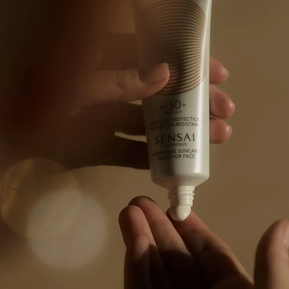 Silky Bronze - Silky Bronze Protective Suncare Cream For Face Spf50+ by Sensai
