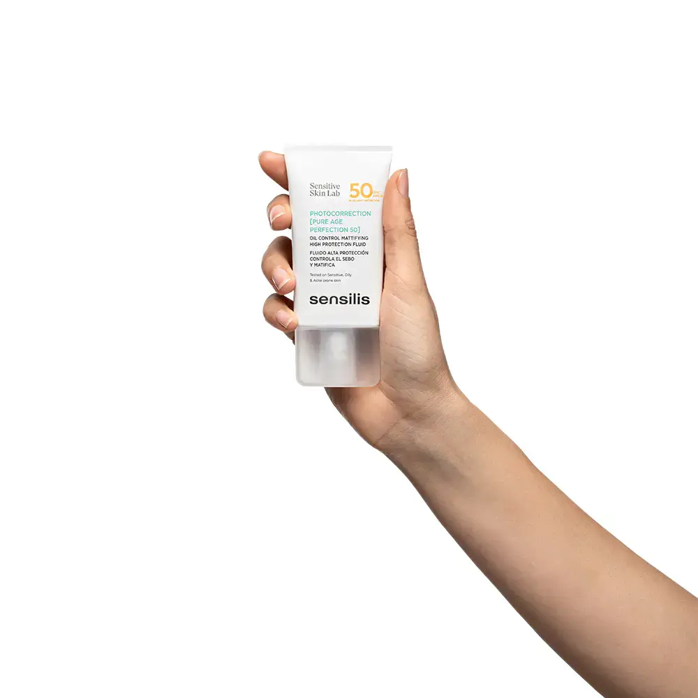 Photocorrection - Photocorrection [Pure Age Perfection 50] Fluido Alta Protección Controla El Sebo Y Matifica by Sensilis